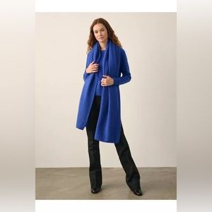 White+Warren cashmere thermal travel wrap azure blue waffle